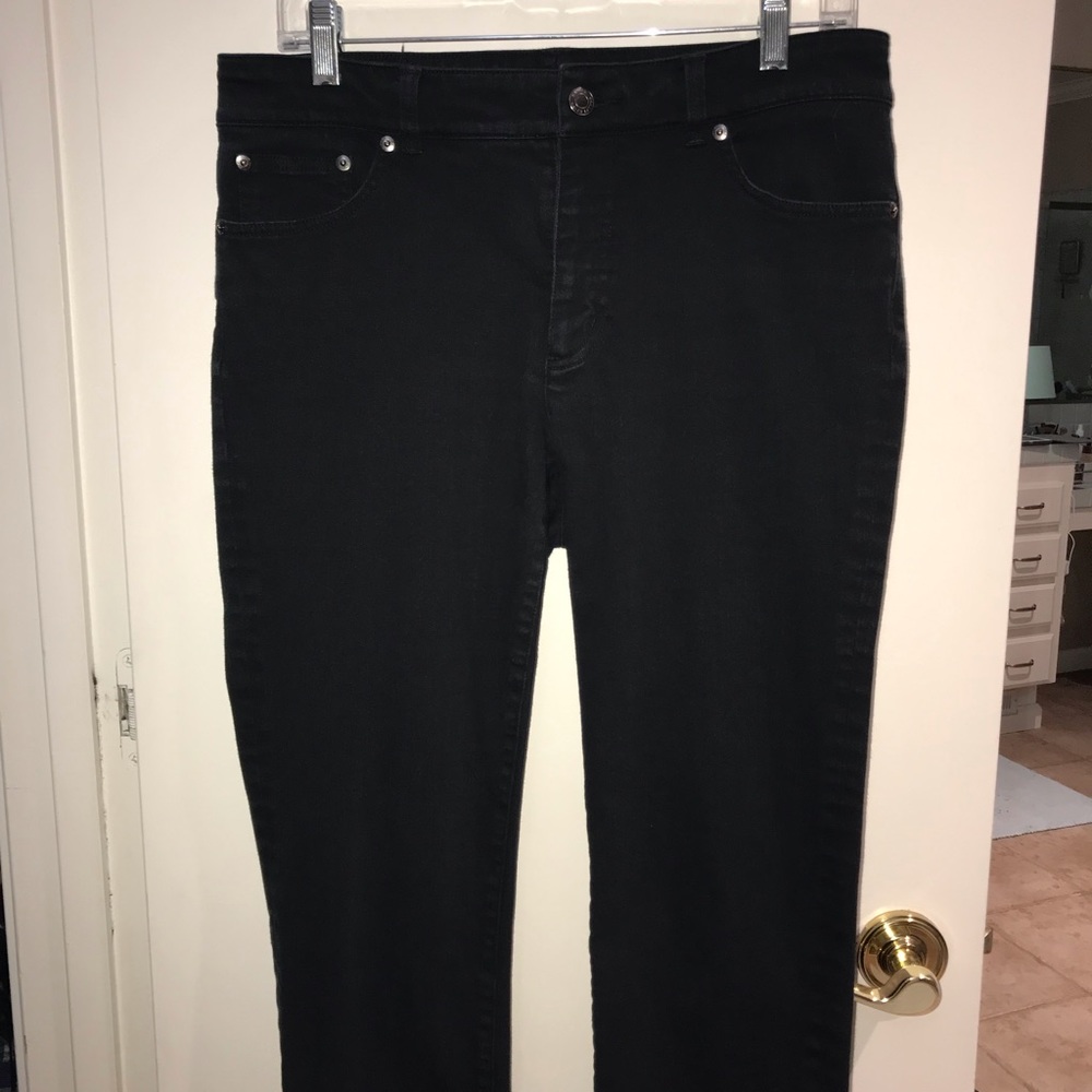 Women’s size 8 Ralph Lauren black skinny jeans